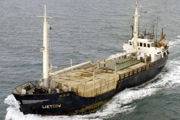 Cargo ships (≥ 150 GT)
